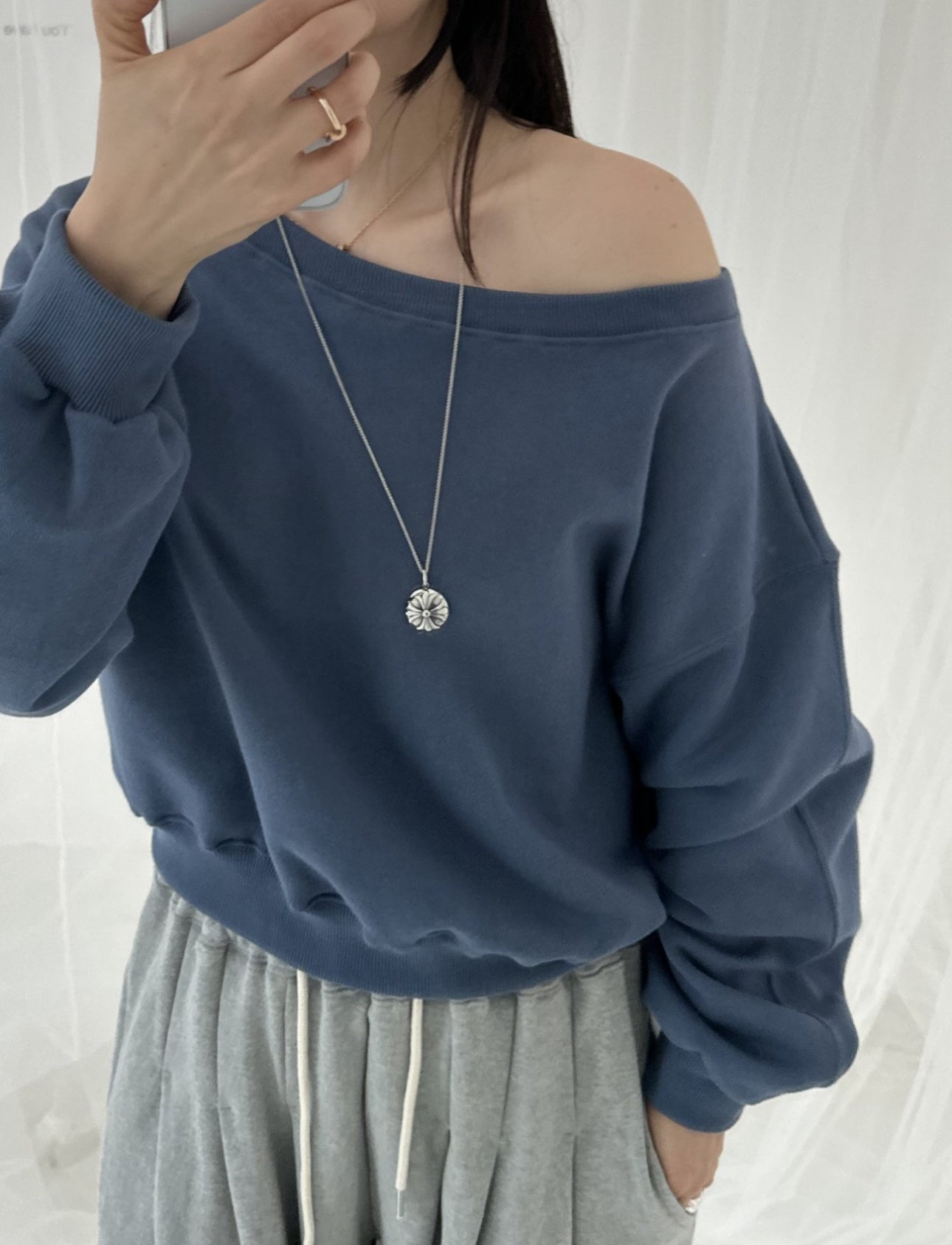 Off Shoulder Seratshirt