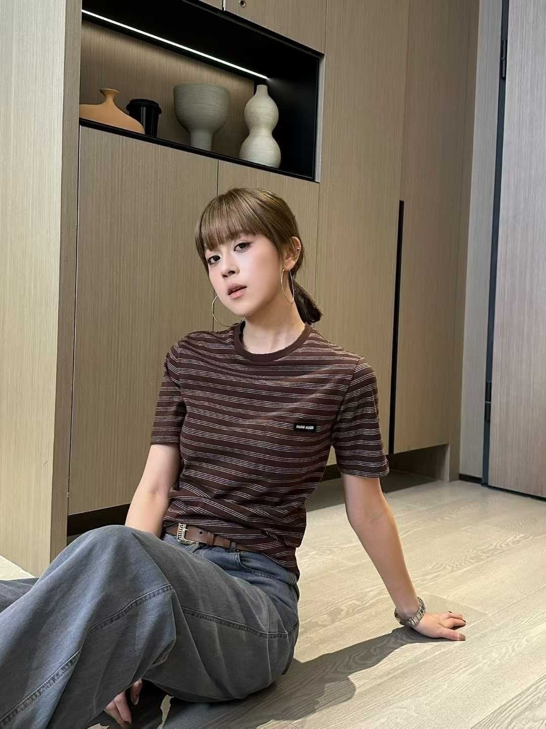 Brown Tee