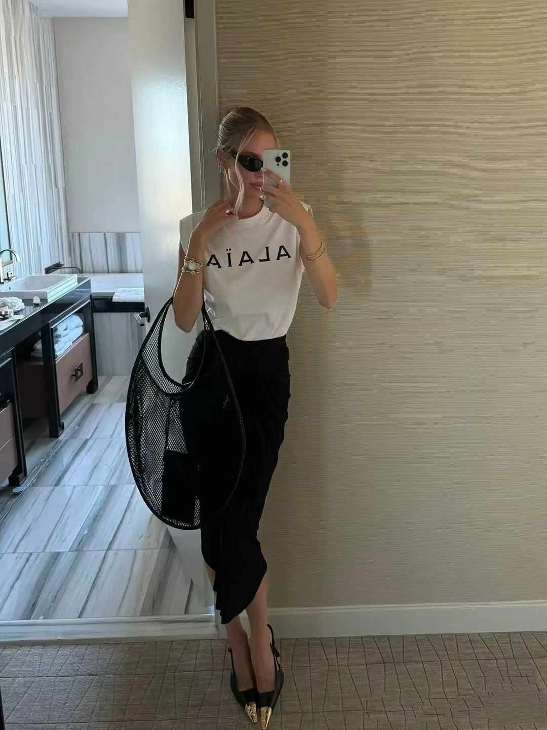 Ala Sleeveless Top