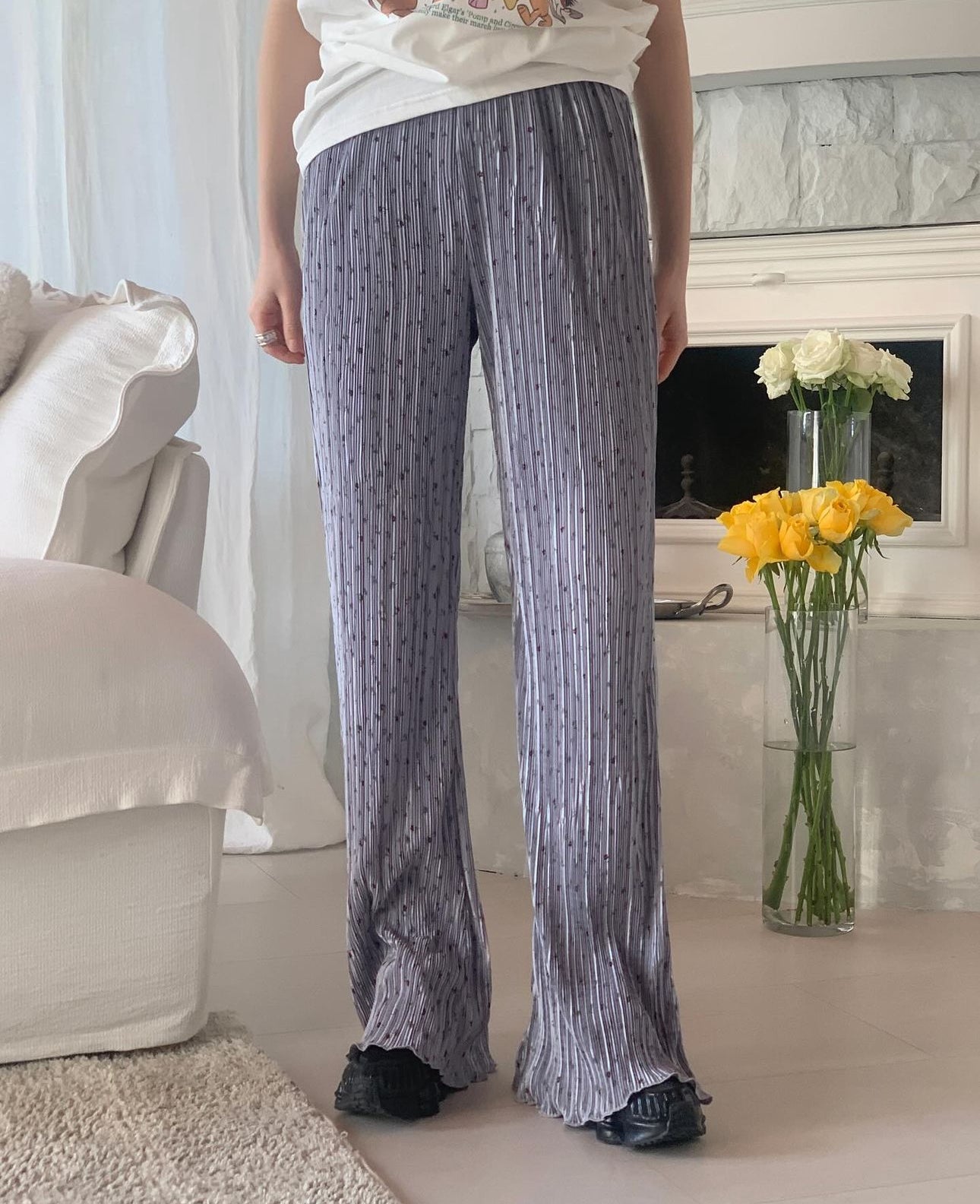 Rose Pleats Pants