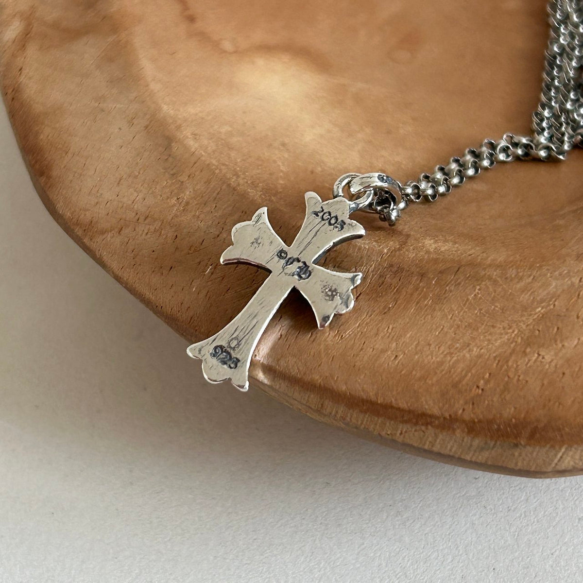 Mini cross necklace