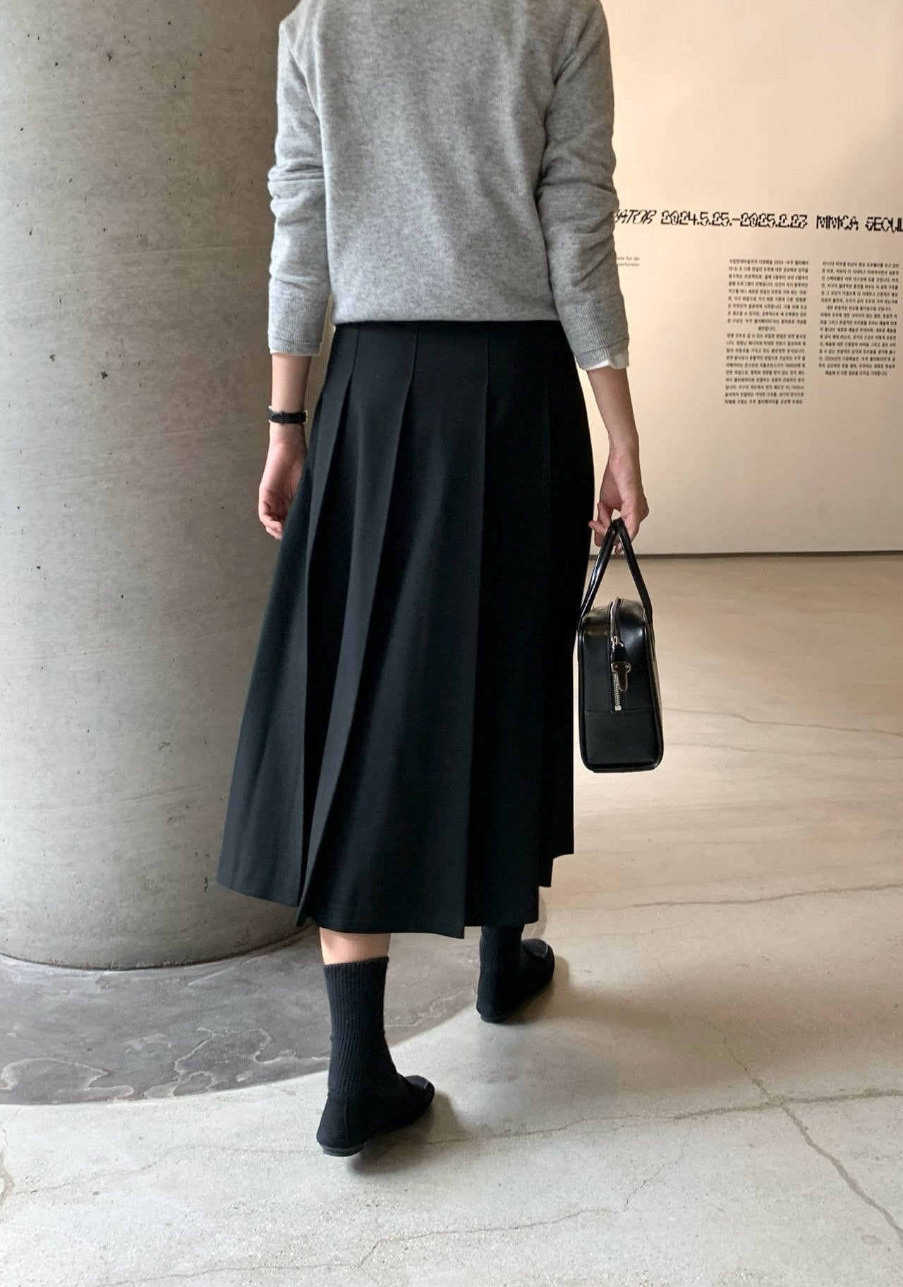 Wool Pleats Midi Skirt