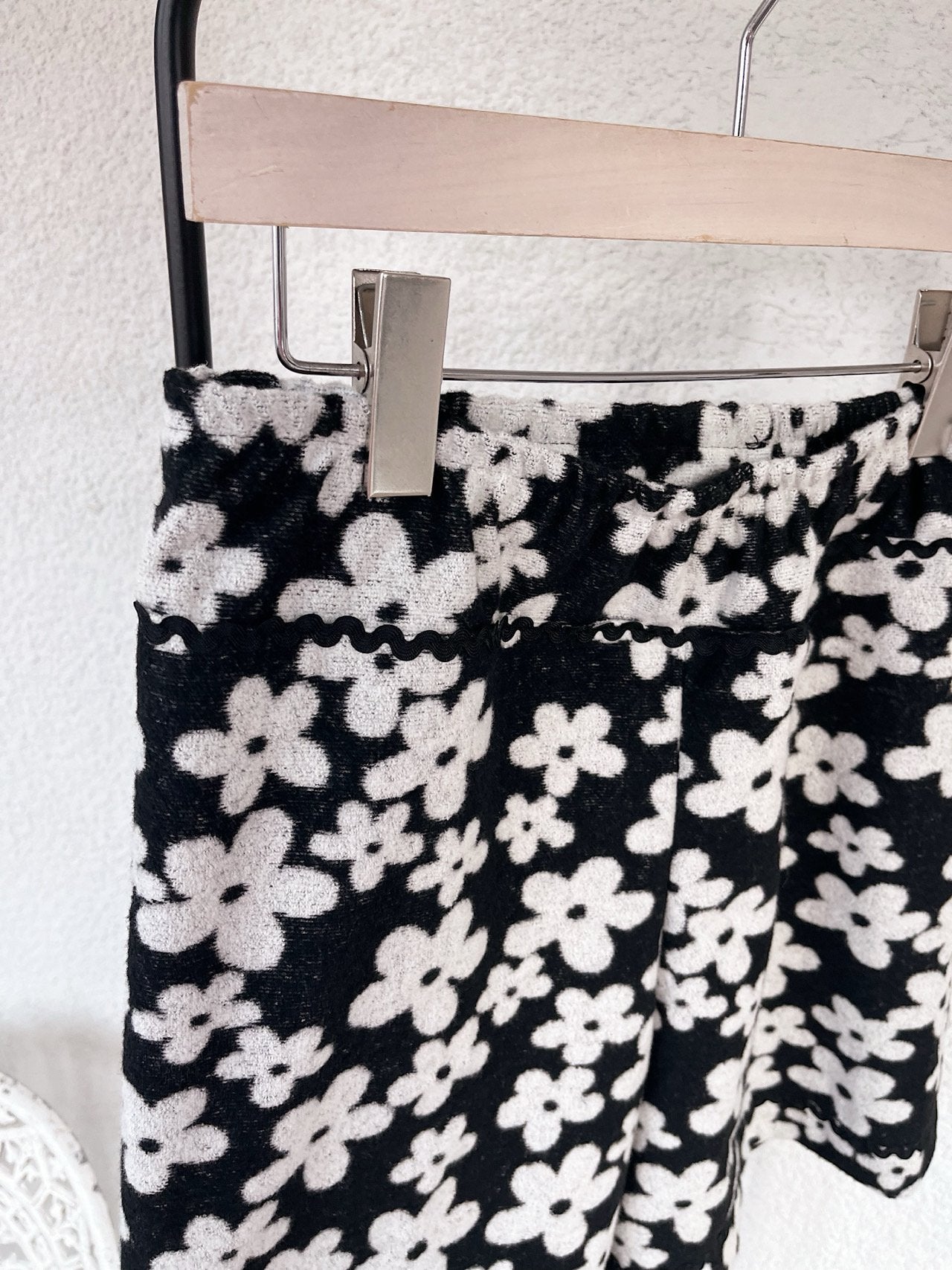 Mono Flower Shorts