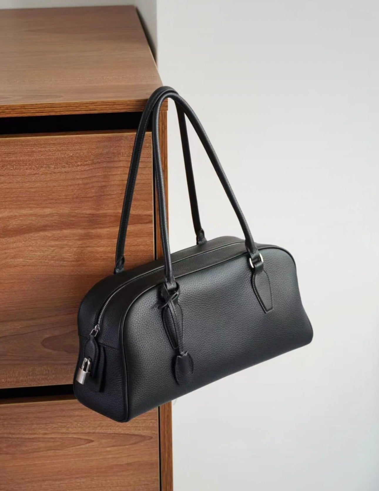 EW Shoulder Bag