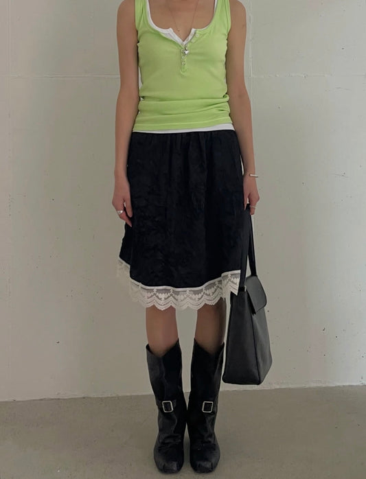 Wrinkle Lace Skirt
