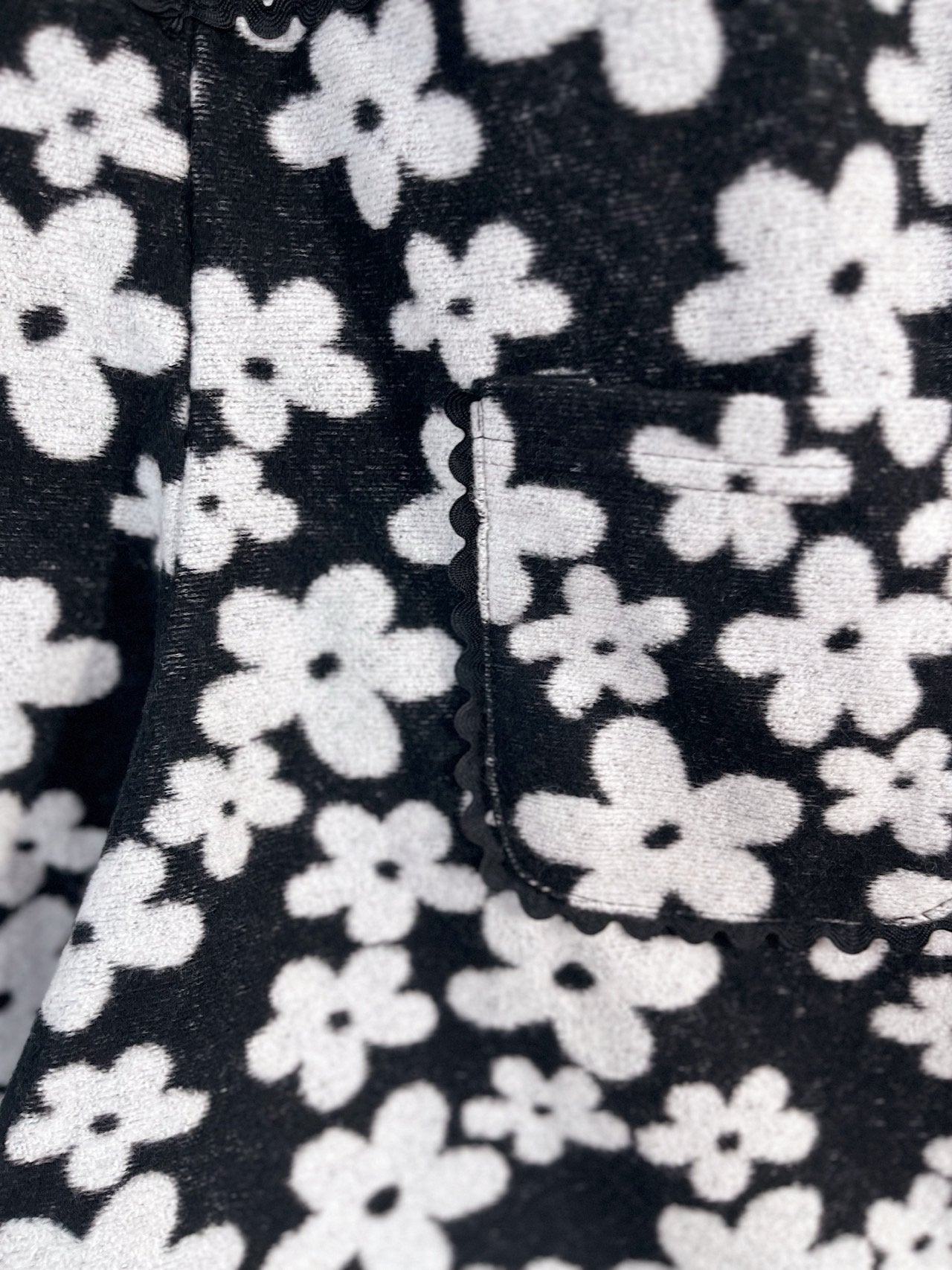 Mono Flower Shorts