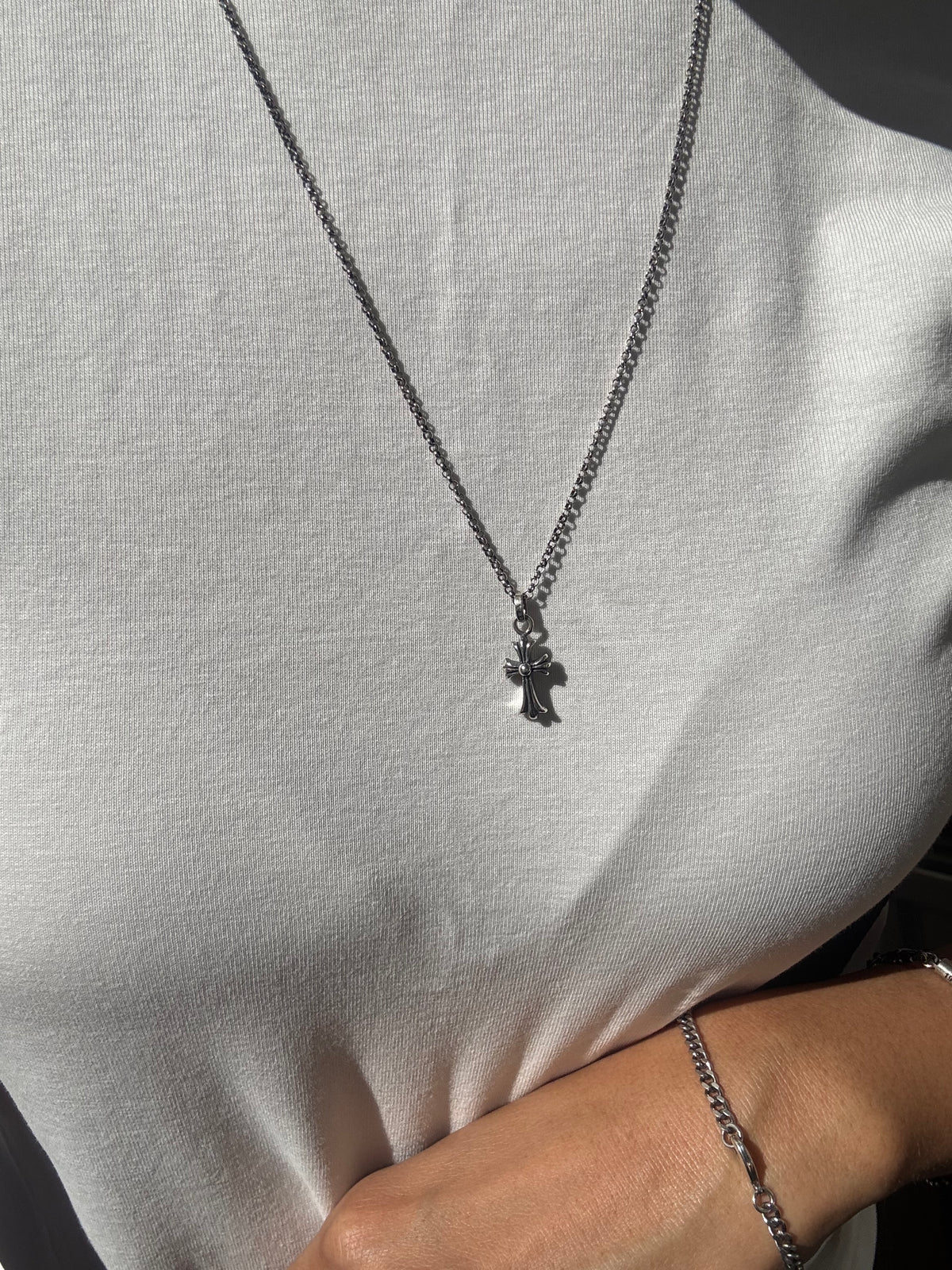 Mini cross necklace